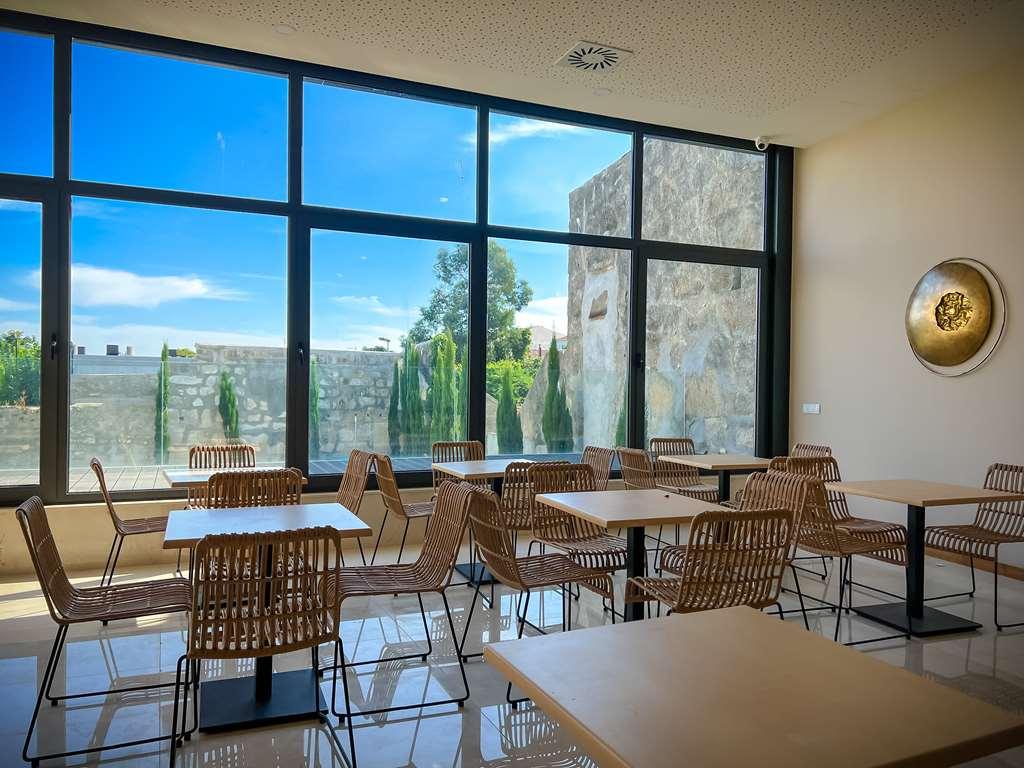 Room Select Porto Restaurant bilde